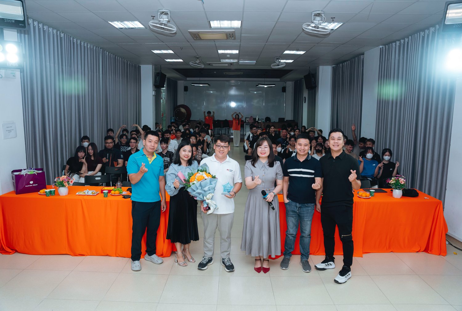 Đội ngũ MinhDigi chăm sóc website